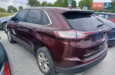 Позашляховик / Кросовер Ford Edge 2016 в 