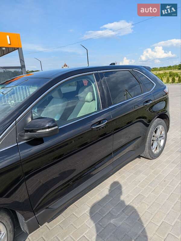 Позашляховик / Кросовер Ford Edge 2017 в Золочеві