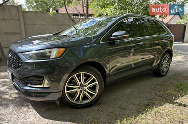 Позашляховик / Кросовер Ford Edge 2022 в 