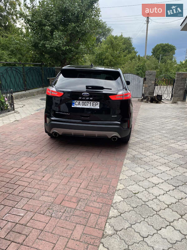 Позашляховик / Кросовер Ford Edge 2021 в Умані