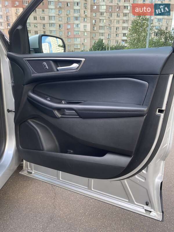 Позашляховик / Кросовер Ford Edge 2016 в Києві