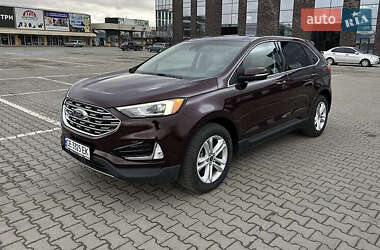 Позашляховик / Кросовер Ford Edge 2019 в 