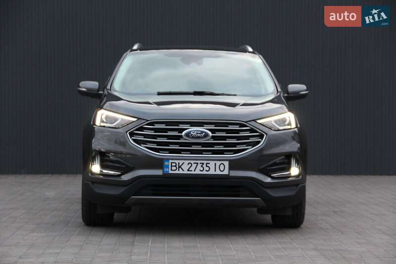 Внедорожник / Кроссовер Ford Edge 2018 в 