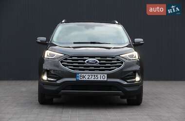 Внедорожник / Кроссовер Ford Edge 2018 в 