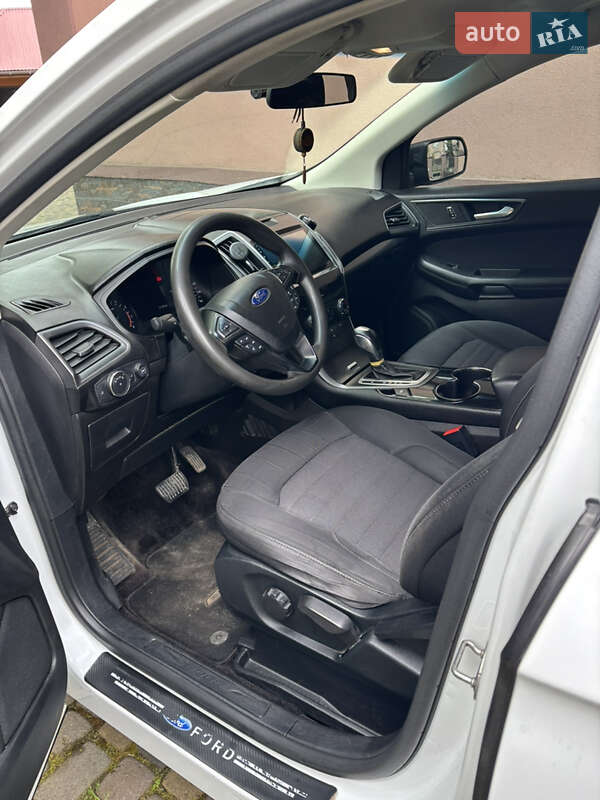 Внедорожник / Кроссовер Ford Edge 2015 в Городке