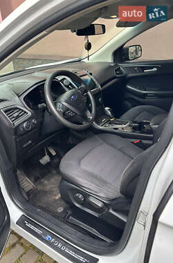 Внедорожник / Кроссовер Ford Edge 2015 в 