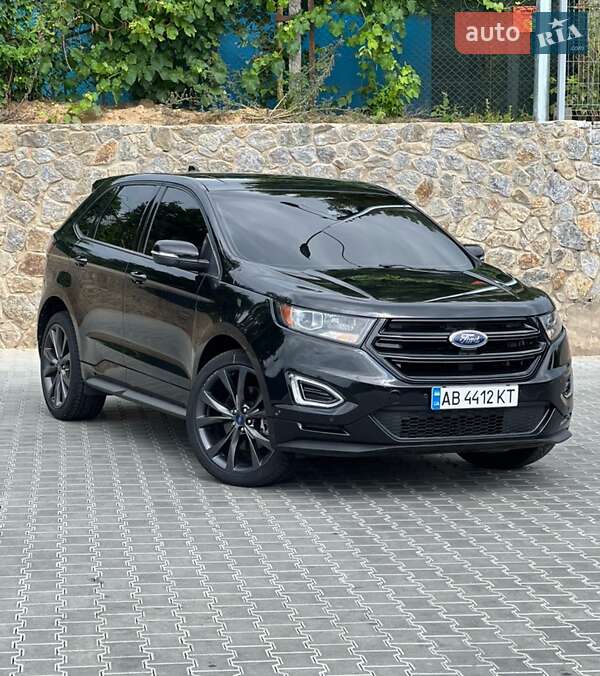 Внедорожник / Кроссовер Ford Edge 2015 в 