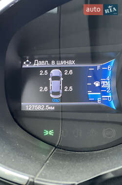 Внедорожник / Кроссовер Ford Edge 2015 в 