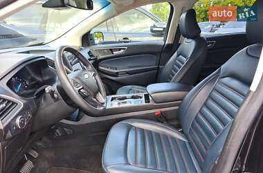 Внедорожник / Кроссовер Ford Edge 2022 в 