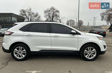 Внедорожник / Кроссовер Ford Edge 2016 в 