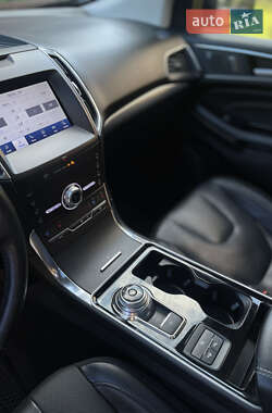 Внедорожник / Кроссовер Ford Edge 2020 в 