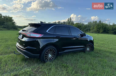 Внедорожник / Кроссовер Ford Edge 2016 в 