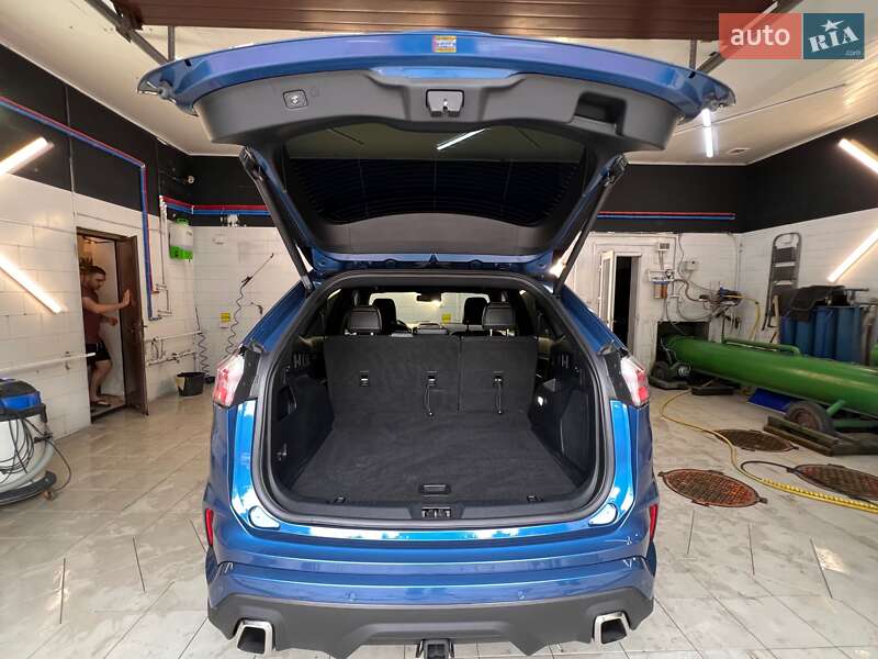 Внедорожник / Кроссовер Ford Edge 2020 в Киеве