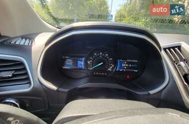 Внедорожник / Кроссовер Ford Edge 2017 в 