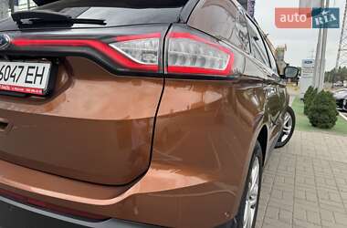Внедорожник / Кроссовер Ford Edge 2016 в 
