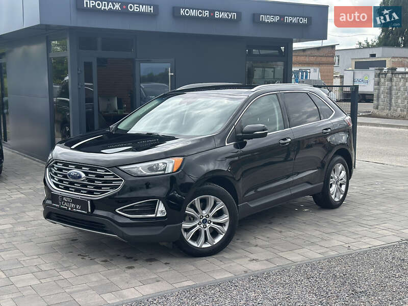 Внедорожник / Кроссовер Ford Edge 2019 в 