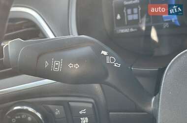 Внедорожник / Кроссовер Ford Edge 2022 в 