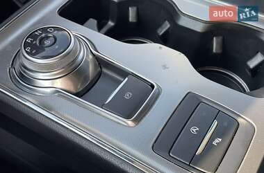 Внедорожник / Кроссовер Ford Edge 2022 в 