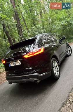 Внедорожник / Кроссовер Ford Edge 2019 в 
