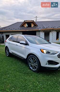 Внедорожник / Кроссовер Ford Edge 2019 в 