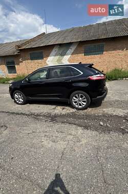 Внедорожник / Кроссовер Ford Edge 2019 в 