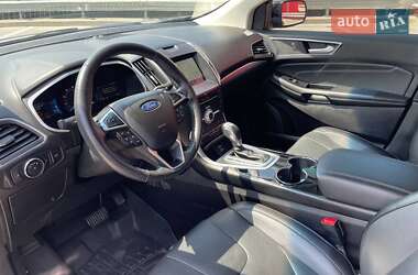 Внедорожник / Кроссовер Ford Edge 2018 в 