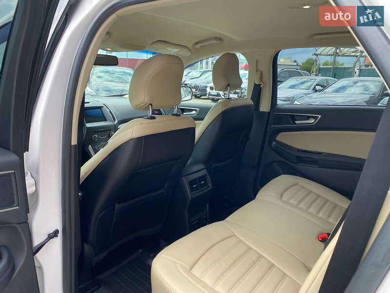 Внедорожник / Кроссовер Ford Edge 2016 в Львове