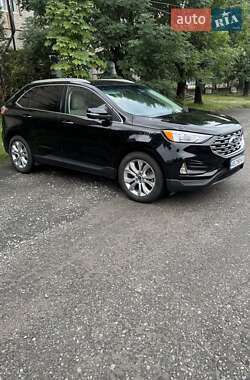 Внедорожник / Кроссовер Ford Edge 2019 в 