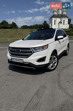 Позашляховик / Кросовер Ford Edge 2018 в 