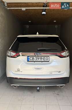 Позашляховик / Кросовер Ford Edge 2018 в 
