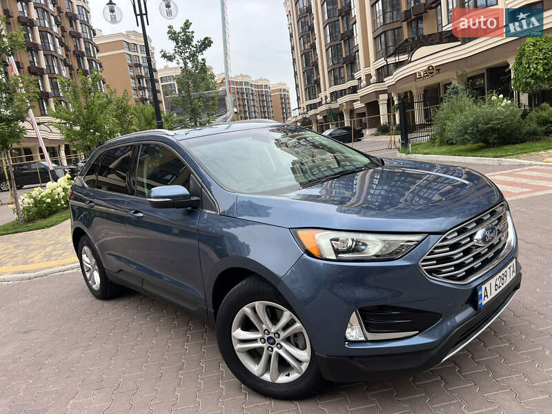 Внедорожник / Кроссовер Ford Edge 2018 в 