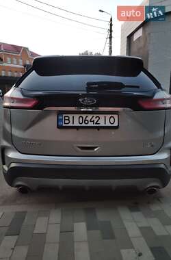 Внедорожник / Кроссовер Ford Edge 2020 в 