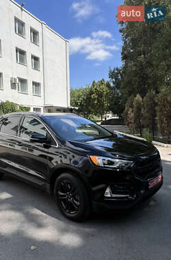 Внедорожник / Кроссовер Ford Edge 2020 в 