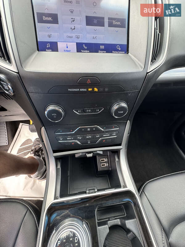 Внедорожник / Кроссовер Ford Edge 2020 в Львове
