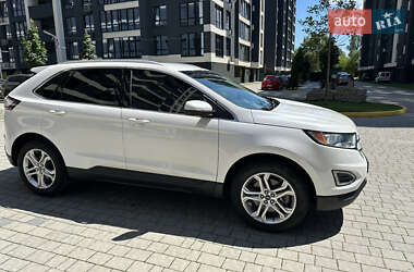 Внедорожник / Кроссовер Ford Edge 2017 в 