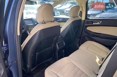 Внедорожник / Кроссовер Ford Edge 2019 в 