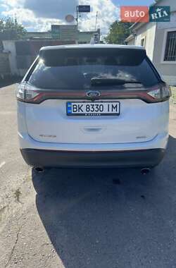 Внедорожник / Кроссовер Ford Edge 2016 в 