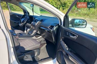 Внедорожник / Кроссовер Ford Edge 2016 в 
