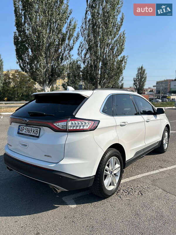 Внедорожник / Кроссовер Ford Edge 2016 в 