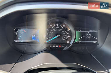 Внедорожник / Кроссовер Ford Edge 2018 в 
