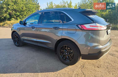 Внедорожник / Кроссовер Ford Edge 2021 в 