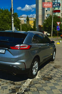 Внедорожник / Кроссовер Ford Edge 2020 в 