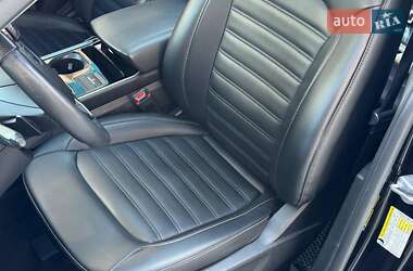 Внедорожник / Кроссовер Ford Edge 2019 в 