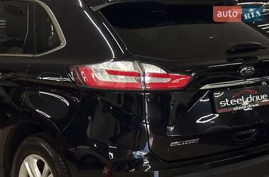 Внедорожник / Кроссовер Ford Edge 2020 в 