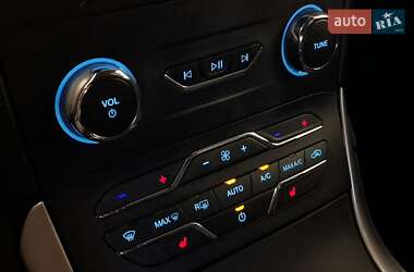 Внедорожник / Кроссовер Ford Edge 2020 в 