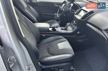 Внедорожник / Кроссовер Ford Edge 2017 в 