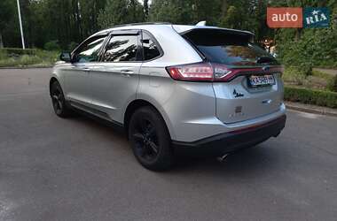Внедорожник / Кроссовер Ford Edge 2017 в 