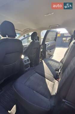 Позашляховик / Кросовер Ford Edge 2019 в 