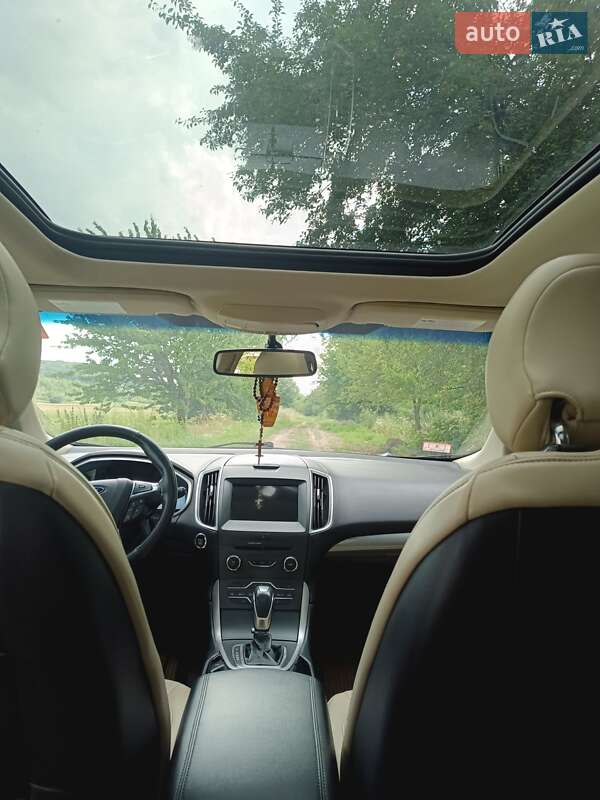 Внедорожник / Кроссовер Ford Edge 2017 в Ивано-Франковске