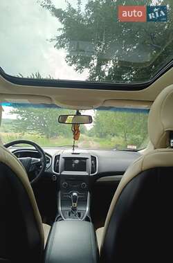 Внедорожник / Кроссовер Ford Edge 2017 в 